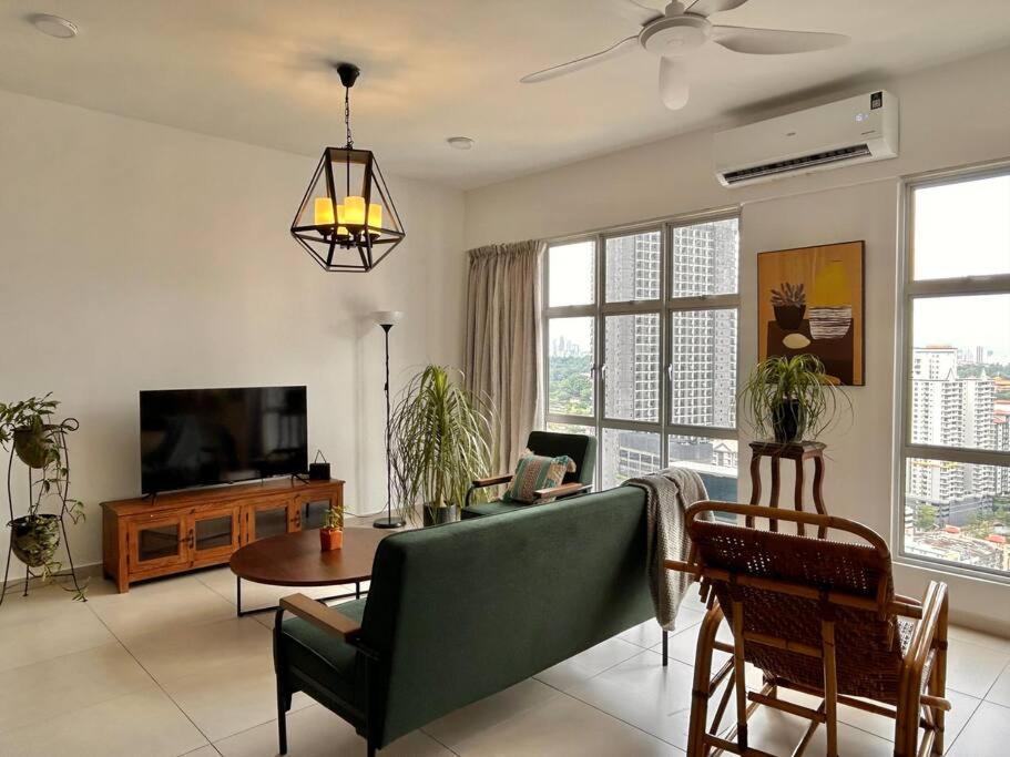 Apartment 3 Bedroom L26 At Kl Sentral With View *