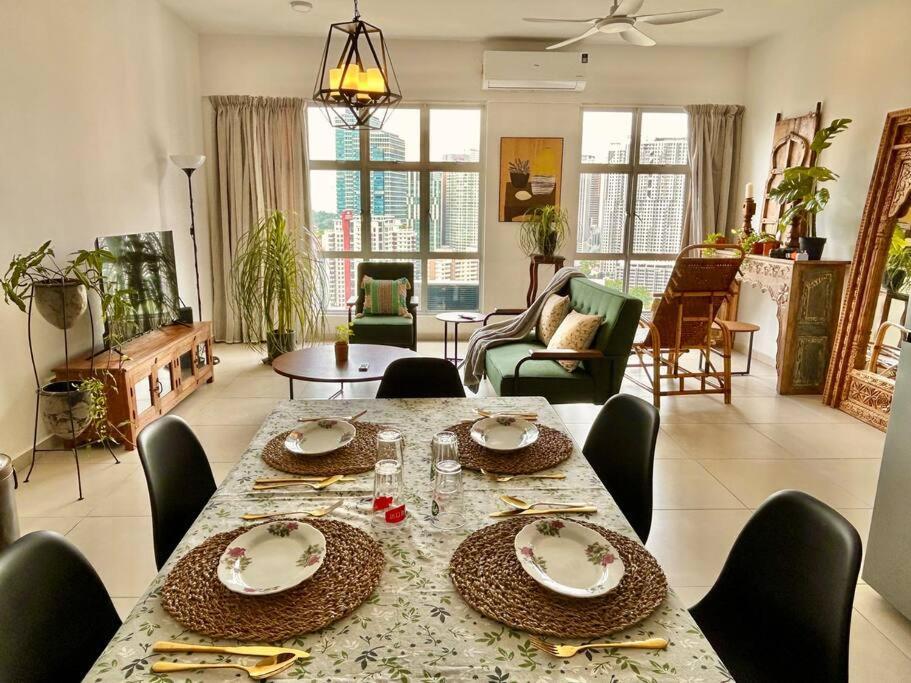 3 Bedroom L26 At Kl Sentral With View * Kuala Lumpur